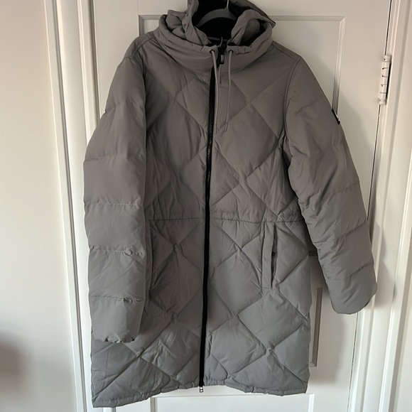 BURTON WOMEN'S CHESCOTT DOWN JACKET - Picture 9 of 10